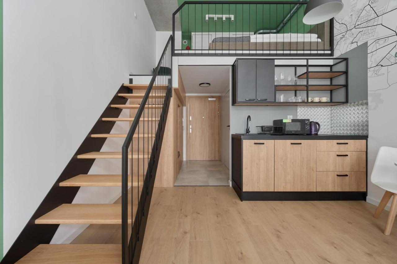 Mezzanine Studio Apartments Zarembowicza Wroclaw Airport By Renters Exterior foto